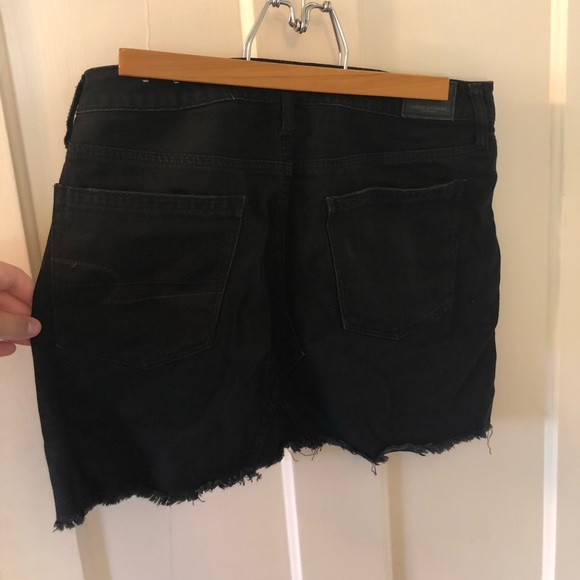 Black American eagle jean skirt. - Picture 2 of 4